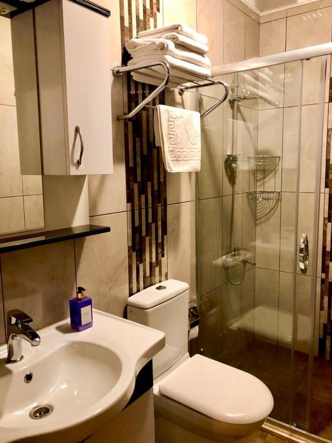 Pisces Hotel 图兰克 外观 照片
